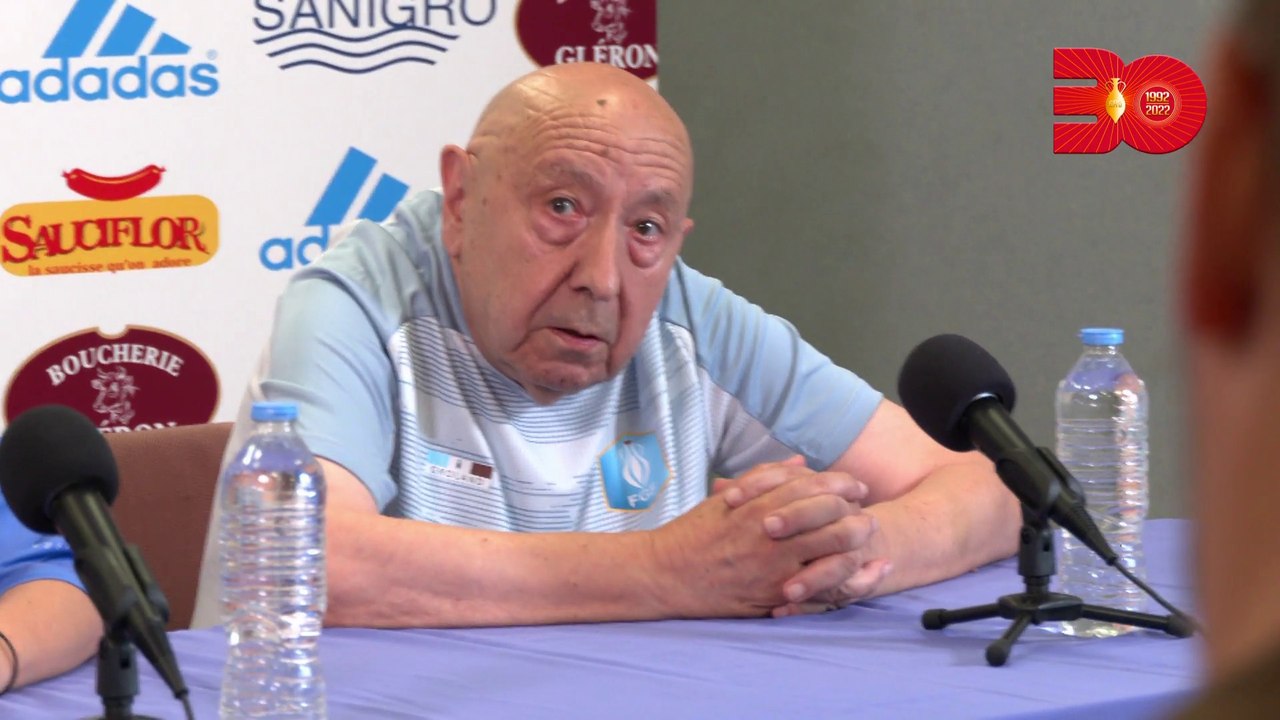 Les footballeurs grolandais sont blessés - Groland - CANAL+