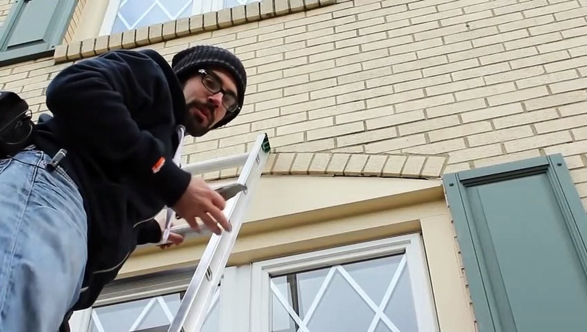 How to Remove Silicone Caulk from Your Window Trim with Lift Off 