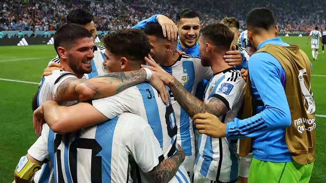 Argentine – Croatie Omar Da Fonseca devient FOU et CHANTE sur le FESTIVAL de Messi !