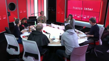 "On connait pas encore la tactique de Deschamps, mais a priori Darmanin va jouer en 4-4-9992 !"