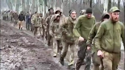 Ukrainian servicemen and a US citizen released in prisoner swap with Russia, says Kyiv