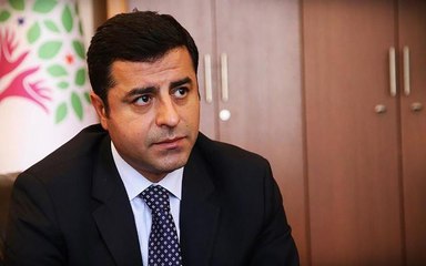 Demirtaş'tan İmamoğlu'na manidar destek: Pınarhisar Cezaevi'ne de koyun ki akıbeti aynı olsun