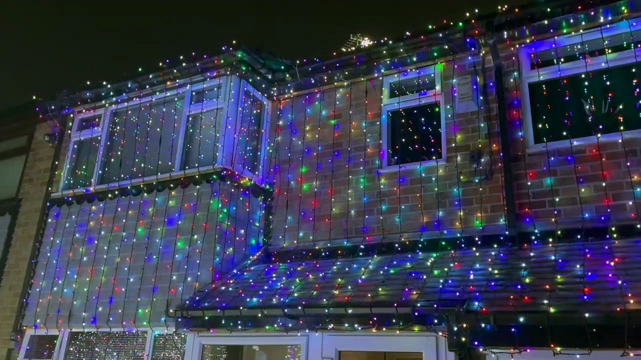 Derek Highe Christmas lights