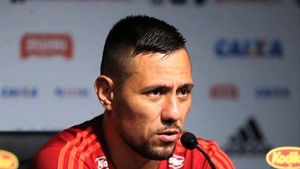 Alto salário de Diego Alves é entrave para negociação