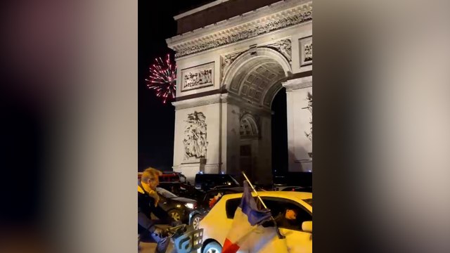 Coupe du Monde : l'euphorie après la victoire des Bleus contre le Maroc