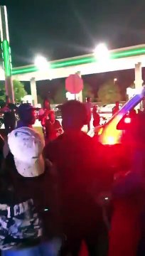 White Police Officer Arrives To Investigate Shooting But The Crowd Doesn't Want Any White Cops Involved! - Video