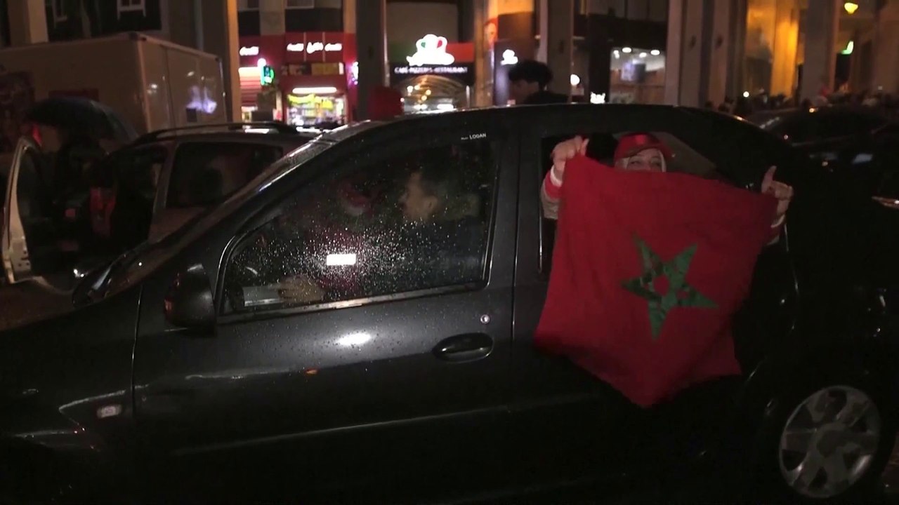 احتفالات في المغرب بإنجازات أسود الأطلس في المونديال