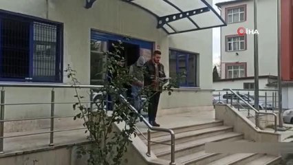 Kamu kurumundan bilgisayar kasası ve laptop çalan şüpheliler gözaltına alındı