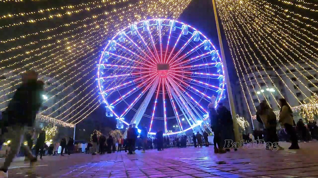 Christmas Market, Parliament Square Bucharest 2022. Targul de Craciun de la Palatul Parlamentului.