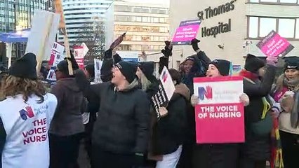 Enfermeiras britânicas iniciam greve sem precedentes