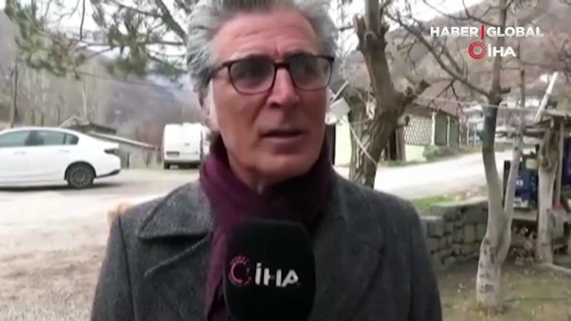 Yürekleri ısıtan görüntü Tunceli'de kaydedildi... Köpek kediyi böyle emzirdi