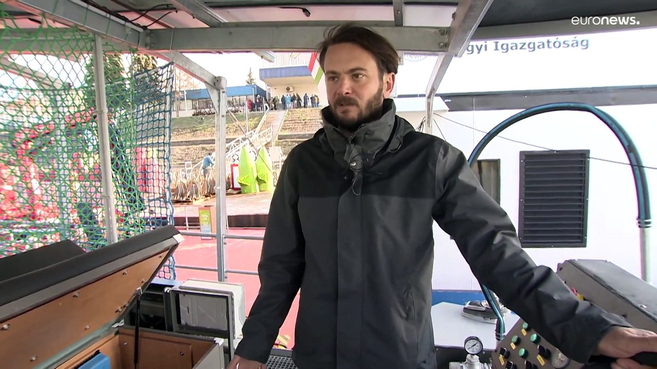 Ungarn: Wie ein automatisches Müllsammelboot Abfälle aus den Flüssen fischt