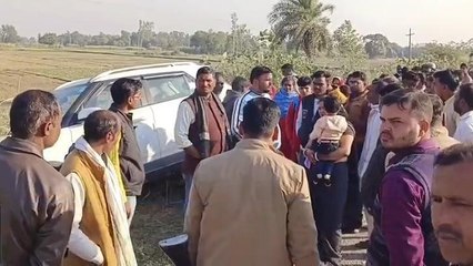 अकबरपुर: तेज रफ्तार कार ने बाइक सवार को रौंदा, मची चीख पुकार, और फिर