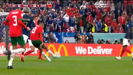 Télécharger la video: اهداف فرنسا والمغرب 2-0 _ ملخص مباراة فرنسا والمغرب 2-0 _ اهداف كأس العالم 2022