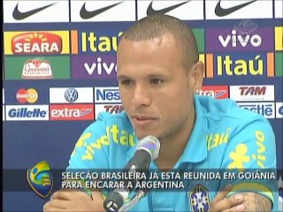 Jogadores da Seleção participam de entrevista coletiva em Goiânia