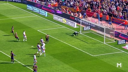 Lionel Messi Showing Who Is The Boss