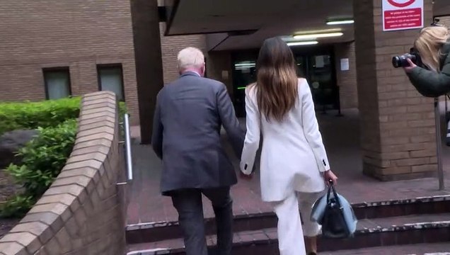 Ex-tenista Boris Becker deixa a prisão para ser deportado