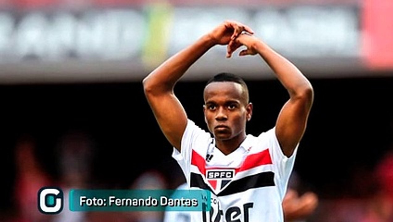 Aguirre segura empolgação após sonhada estreia de Helinho