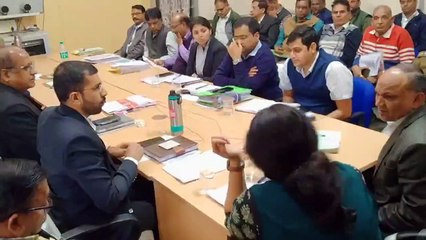 अधिकारी रास्तों पर अतिक्रमण नहीं होने दें: मेहरा