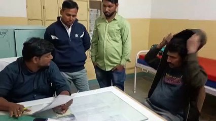 कॉलेज के कार्यवाहक प्राचार्य को एसडीएम का बैठक में बुलाना नहीं आया रास