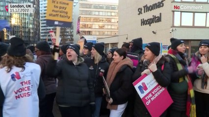 Video herunterladen: Watch: UK nurses union stage strike for first time in history