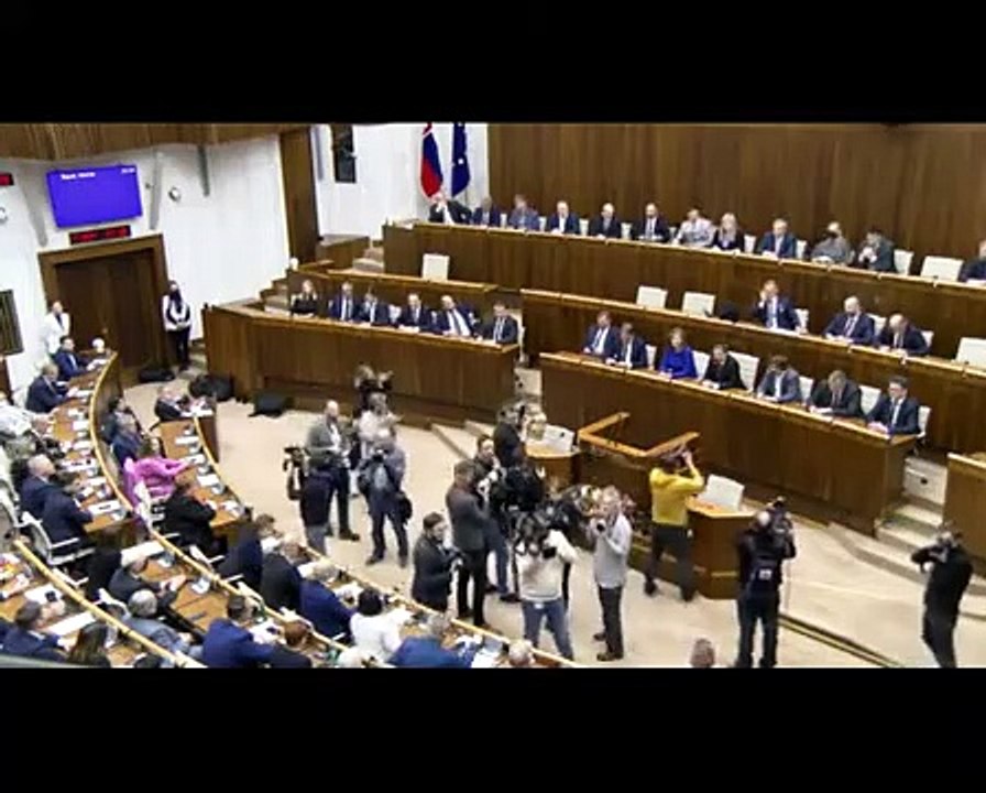 Hlasovanie NR SR o vyslovení nedôvery Vláde SR