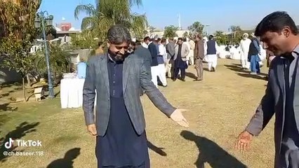 Gen Faiz Hameed urged to enter politics -- His 'dubung' appearance in Chakwal rattled PMLN supporters