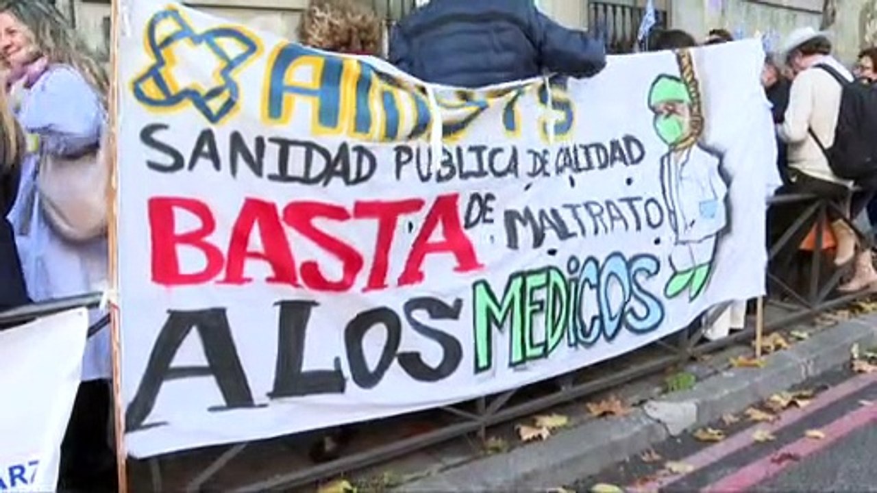 El comité de huelga inicia un encierro en la Consejería de Sanidad de la Comunidad de Madrid