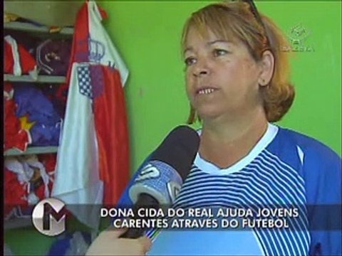 Jovens carentes recebem ajuda através do futebol