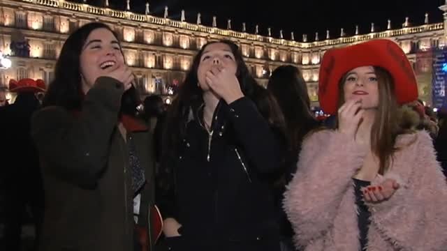 El final de 2022 se anticipa en Salamanca que vuelve a celebrar su Nochevieja universitaria