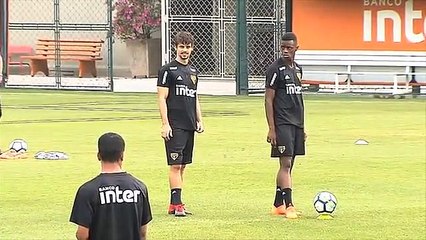 Imagens do treino do São Paulo para a partida contra o Ceará