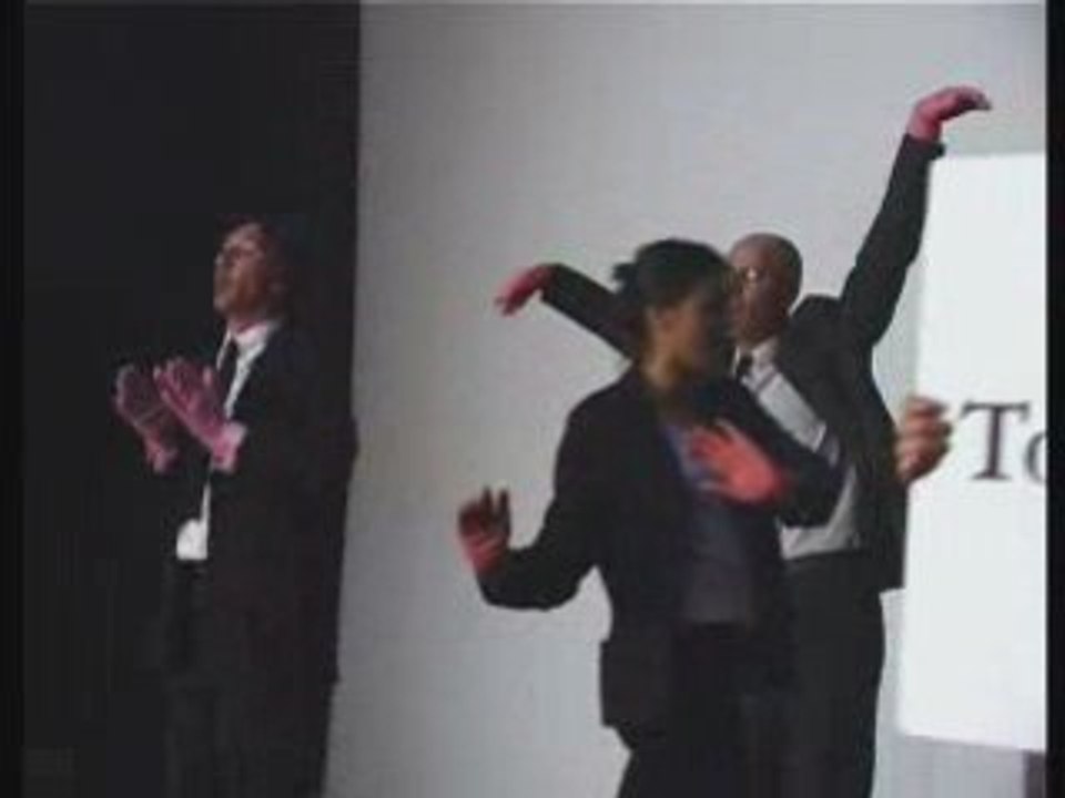 Theatre syntetique- 06-2004.