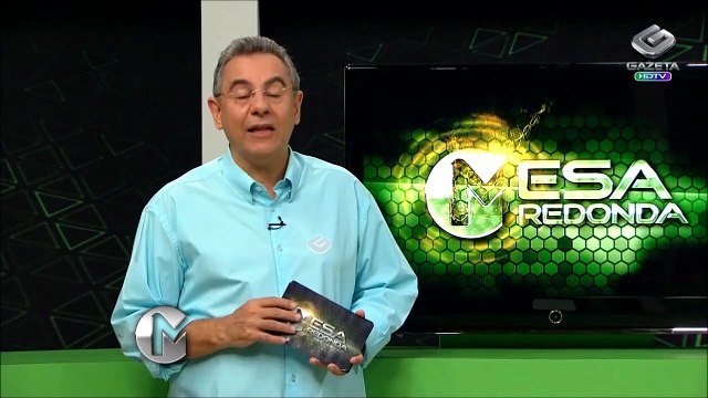 Torcedores da Ponte Preta brigam com policiais durante o jogo