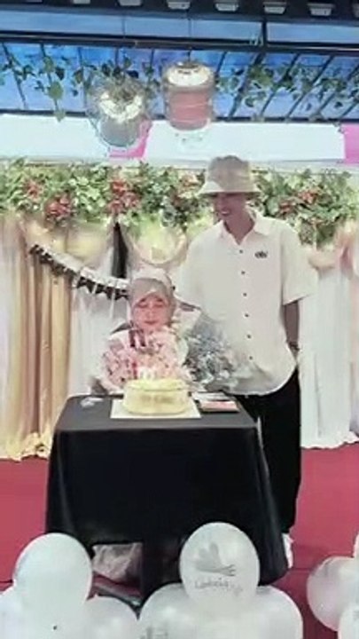 Đạt villa công khai chúc mừng sinh bạn gái Indonesia, gọi với tên thân mật