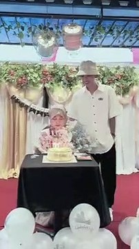 Đạt villa công khai chúc mừng sinh bạn gái Indonesia, gọi với tên thân mật