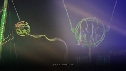 นาทีระทึก เครื่องเล่นในสวนสนุกสลิงขาด เหวี่ยงนักท่องเที่ยวกระแทกเสา