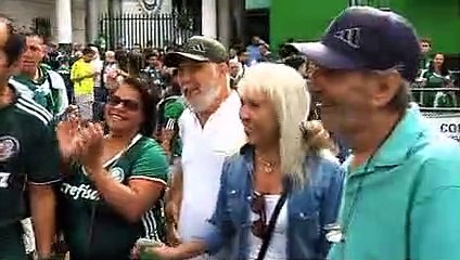Torcida palmeirense faz homenagem para o técnico Felipão