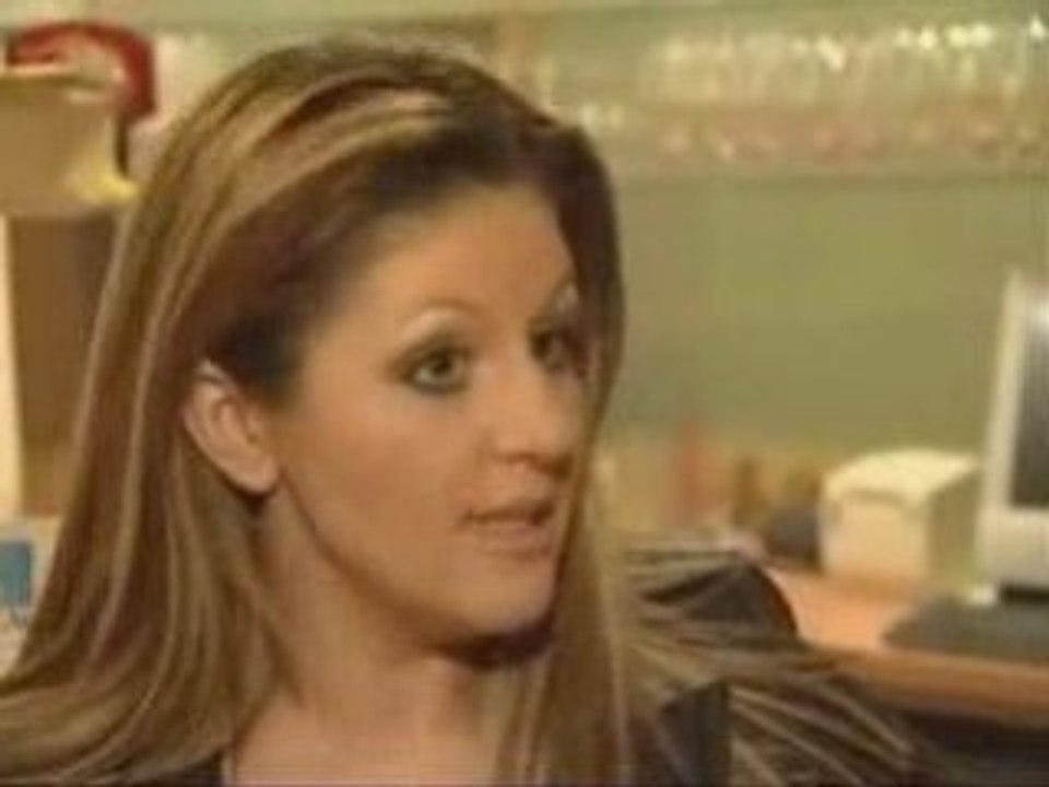 Cindy Sander Interview : manipulations et trucages