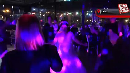 Ordu’da engelli kadının, düğün hayalini kardeşleri yerine getirdi