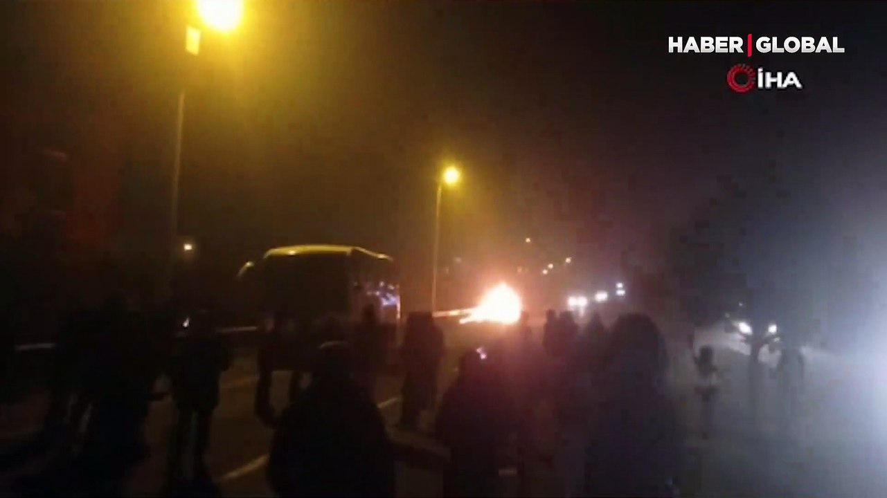 Çevik Kuvvet midibüsüne düzenlenen saldırıdan dakikalar sonra olay yeri böyle görüntülendi