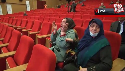 Sivas’ta 15 yıllık ev hayali gerçek olunca gözyaşlarını tutamadı