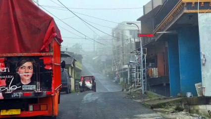 berbahaya!! kabut tebal menutupi jalan, harap berhenti #viral