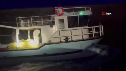 Boğazda yasadışı midye avcılarının yakalanma anı kamerada