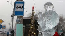 Rusia | Soldados de hielo, los adornos navideños de la ciudad de Chitá