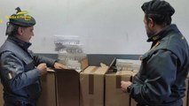 Contrabbando, sequestrate 3 tonnellate di sigarette nel Napoletano