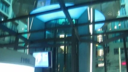 (ARŞİV) BERLİN - Almanya'da dev akvaryum patladı