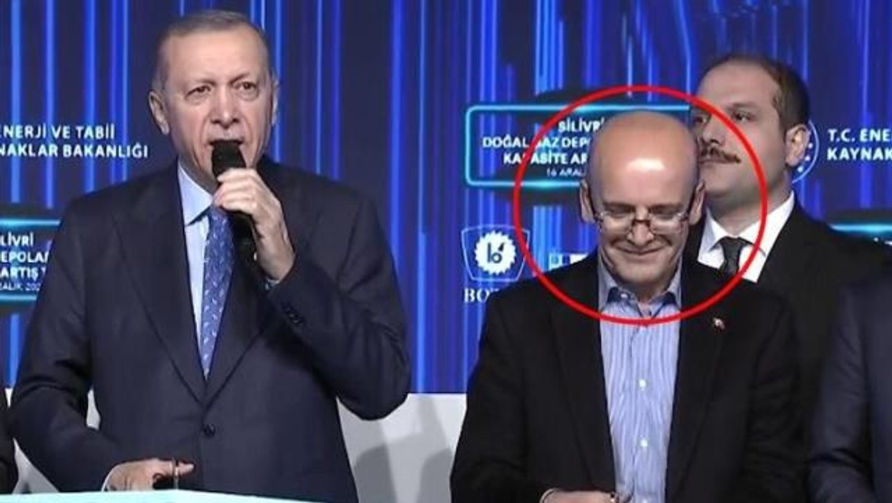 Uzun süredir ortalarda görünmeyen Mehmet Şimşek, Erdoğan'la temel atma töreninde görüntülendi