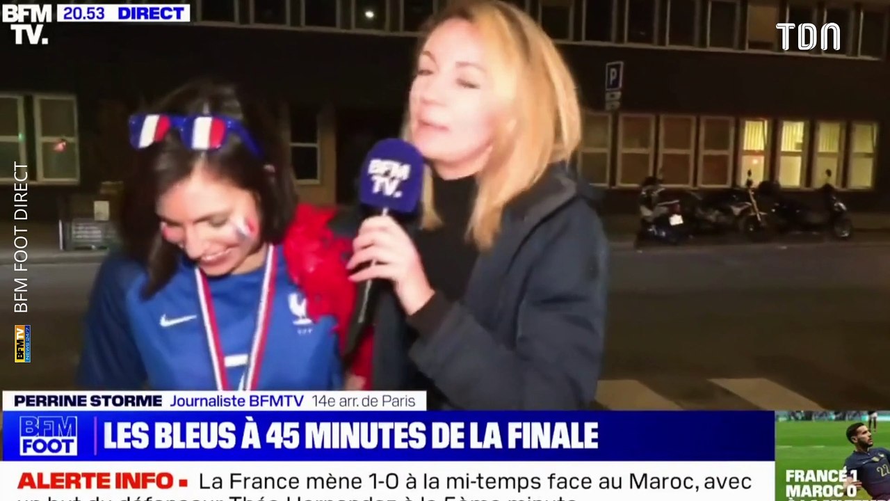 "Il est beau" : Ce joueur de l'Equipe de France reçoit une demande en mariage en plein match (vidéo)