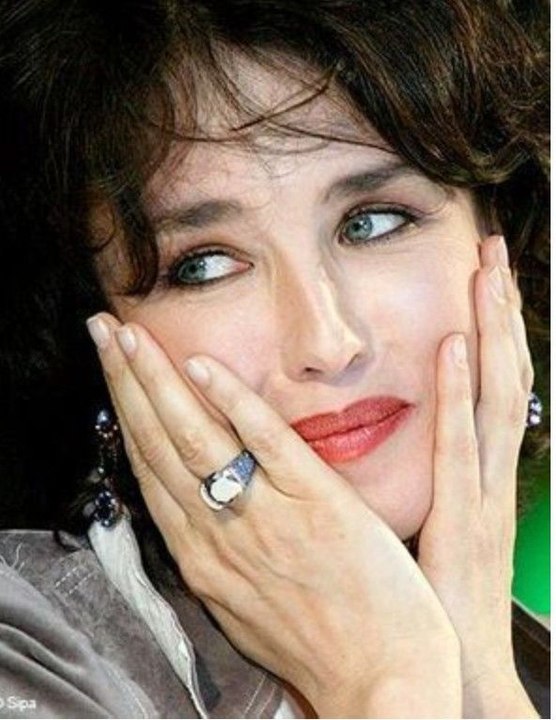 Bio : Isabelle Adjani