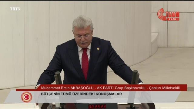 Muhammet Emin Akbaşoğlu: Herkes Eksik Anlamış Gömlek Değiştirme Meselesini. Biz, Milli Görüş Gömleğini Çıkarıp, Milli Görüş Zırhını Kuşanarak Yedi...